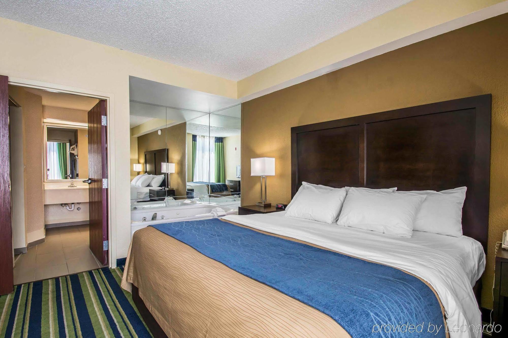 Comfort Inn & Suites Lantana - West Palm Beach South Exterior photo